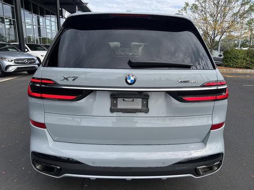 2023 BMW X7 xDrive40i