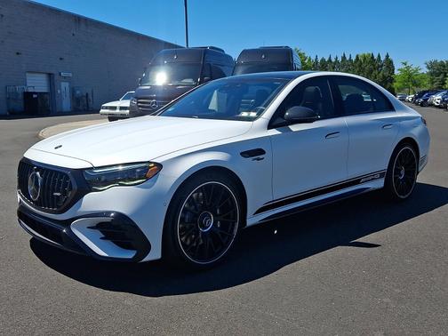 MANUFAKTUR Moonlight White Magno 2025 Mercedes-Benz AMG E 53 E 4MATIC+