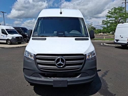 2025 Mercedes-Benz Sprinter 2500 Standard Roof