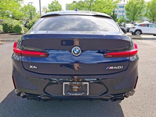 2023 BMW X4 M40i