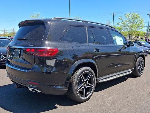 2025 Mercedes-Benz GLS 450 4MATIC