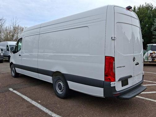 2025 Mercedes-Benz Sprinter 2500 High Roof