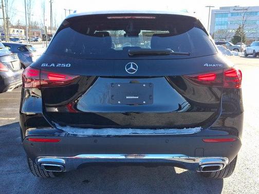 2025 Mercedes-Benz GLA 250 4MATIC