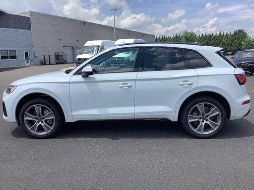 2025 Audi Q5 45 S line Premium