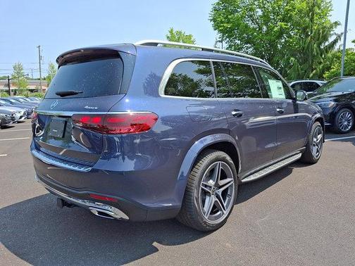 2025 Mercedes-Benz GLS 450 4MATIC