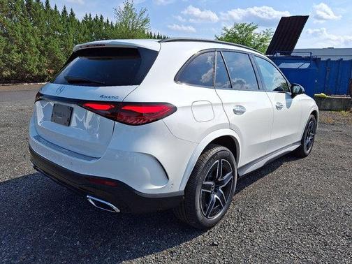 2025 Mercedes-Benz GLC 300 4MATIC