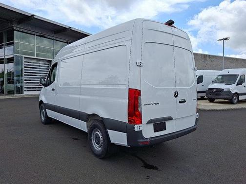 2025 Mercedes-Benz Sprinter 2500 Standard Roof