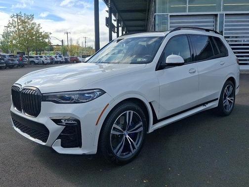 2021 BMW X7 M50i