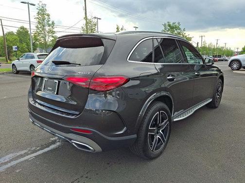 2025 Mercedes-Benz GLC 350e Base
