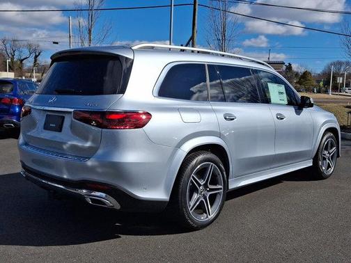 2025 Mercedes-Benz GLS 450 4MATIC