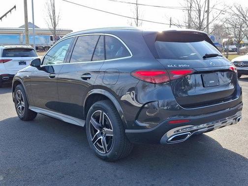 2025 Mercedes-Benz GLC 350e Base
