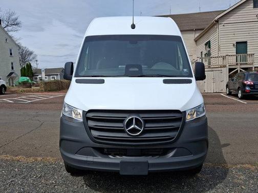2025 Mercedes-Benz Sprinter 2500 Standard Roof