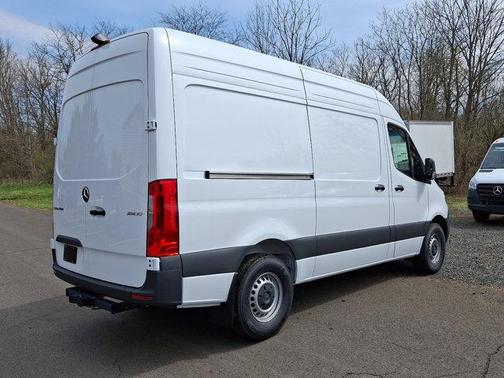 2025 Mercedes-Benz Sprinter 2500 Standard Roof