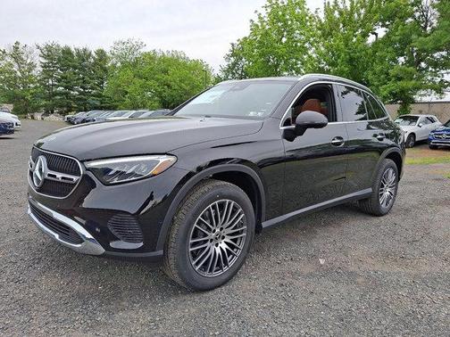 2025 Mercedes-Benz GLC 300 4MATIC