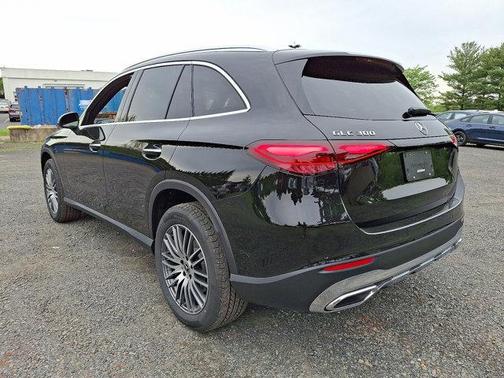 2025 Mercedes-Benz GLC 300 4MATIC
