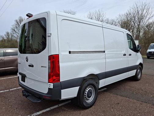 2025 Mercedes-Benz Sprinter 2500 Standard Roof