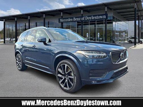 2021 Volvo XC90 T6 Momentum