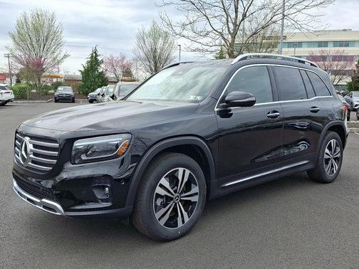 2025 Mercedes-Benz GLB 250 4MATIC