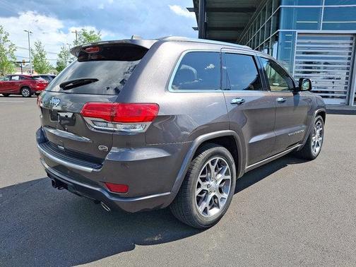 2020 Jeep Grand Cherokee Overland