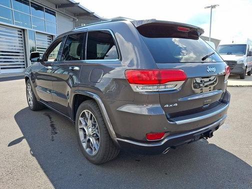 2020 Jeep Grand Cherokee Overland