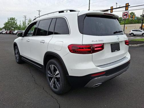 2025 Mercedes-Benz GLB 250 4MATIC