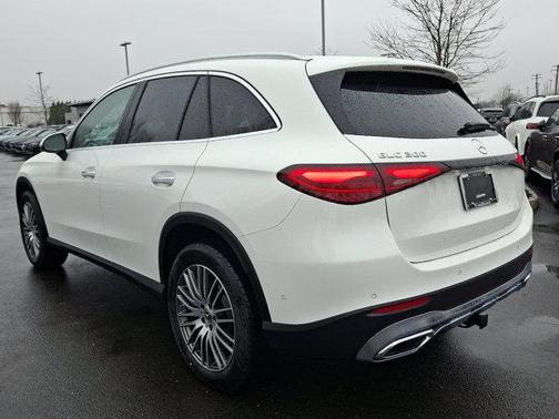 2025 Mercedes-Benz GLC 300 4MATIC