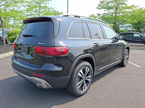 2025 Mercedes-Benz GLB 250 4MATIC
