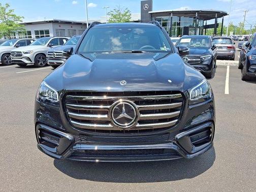 2025 Mercedes-Benz GLS 450 4MATIC