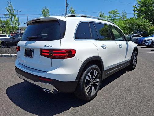 2025 Mercedes-Benz GLB 250 4MATIC