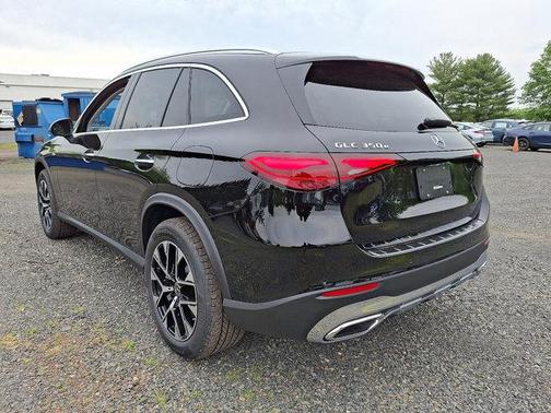 2025 Mercedes-Benz GLC 350e Base