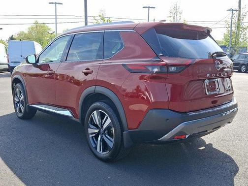 2022 Nissan Rogue SL