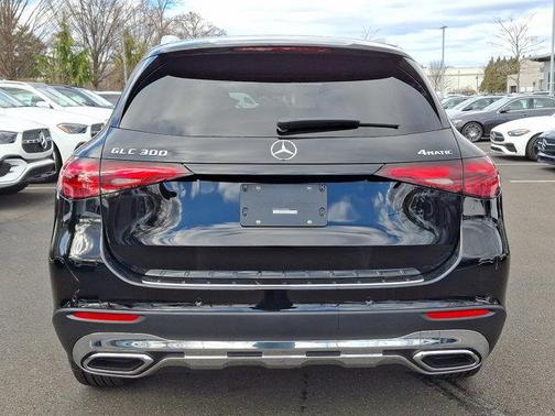 2025 Mercedes-Benz GLC 300 4MATIC