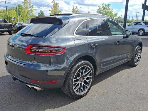 2018 Porsche Macan S