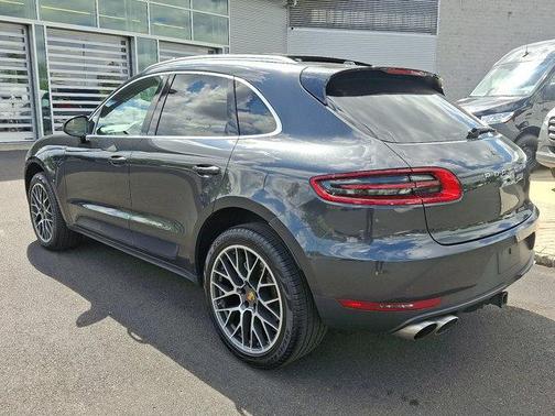 2018 Porsche Macan S