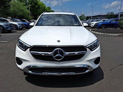 2025 Mercedes-Benz GLC 300 4MATIC