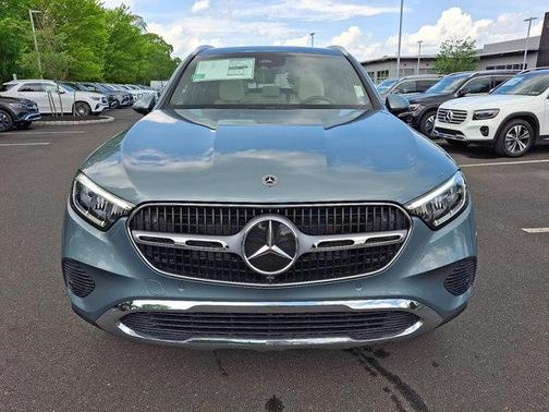 2025 Mercedes-Benz GLC 350e Base
