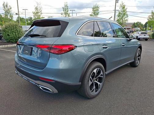 2025 Mercedes-Benz GLC 350e Base