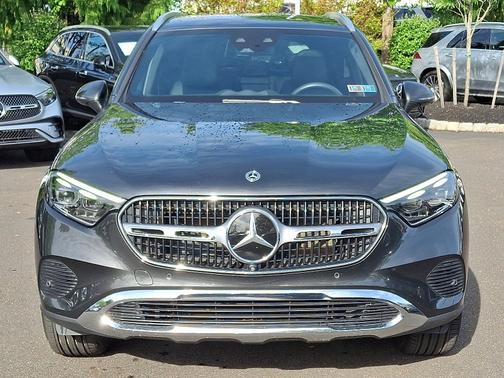 Graphite Grey Metallic 2023 Mercedes-Benz GLC 300 4MATIC