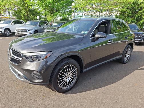 Graphite Grey Metallic 2023 Mercedes-Benz GLC 300 4MATIC