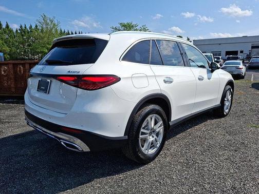 2025 Mercedes-Benz GLC 300 4MATIC