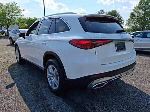 2025 Mercedes-Benz GLC 300 4MATIC