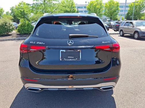 2025 Mercedes-Benz GLC 350e Base