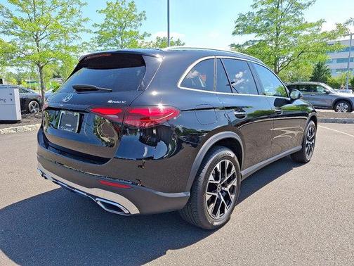 2025 Mercedes-Benz GLC 350e Base