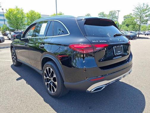 2025 Mercedes-Benz GLC 350e Base