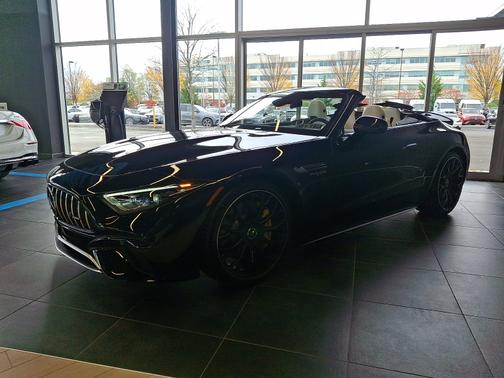 2025 Mercedes-Benz AMG SL 63 