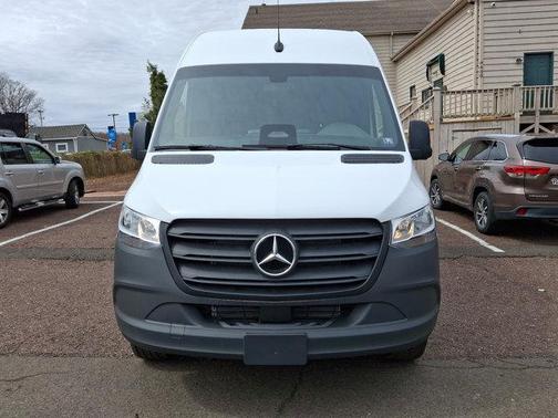2025 Mercedes-Benz Sprinter 2500 Standard Roof