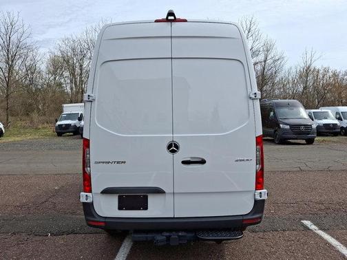 2025 Mercedes-Benz Sprinter 2500 Standard Roof