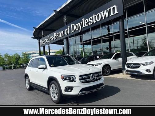 Polar White 2023 Mercedes-Benz GLB 250