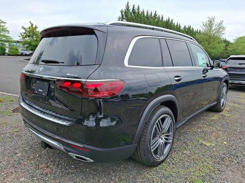 2025 Mercedes-Benz GLS 450 4MATIC