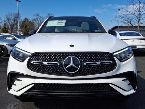 2025 Mercedes-Benz GLC 350e Base